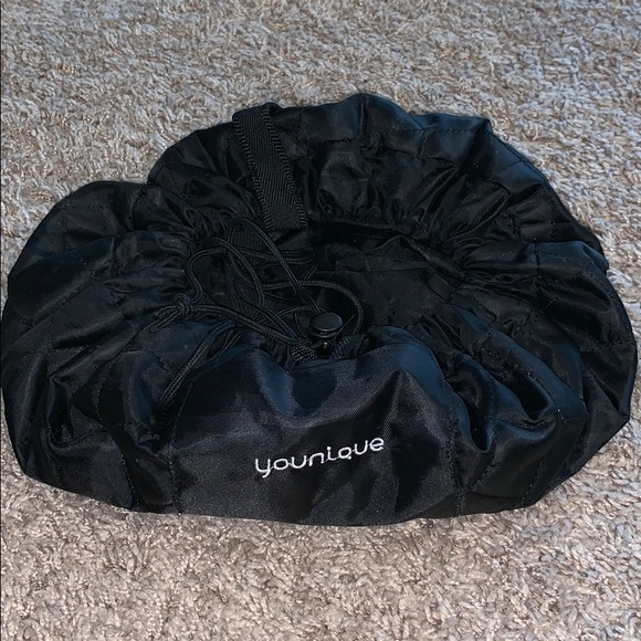 Younique Other - Younique makeup bag